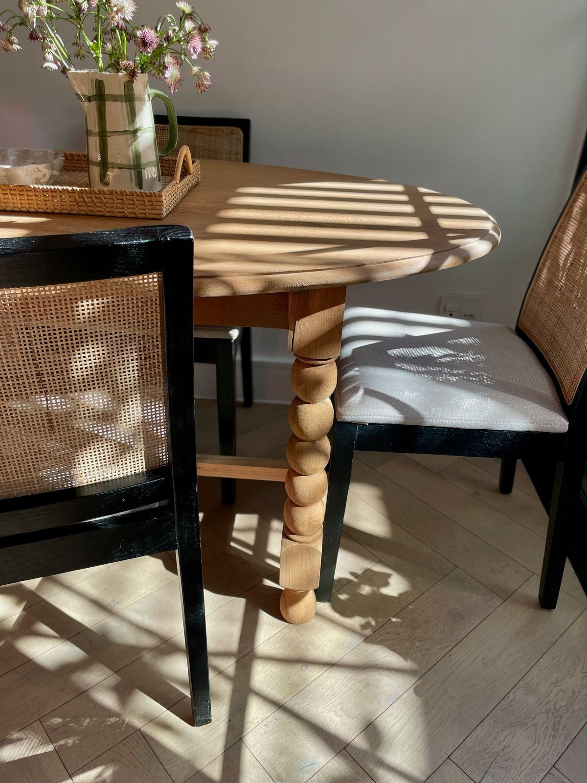 The Cotswold Dinning Table
