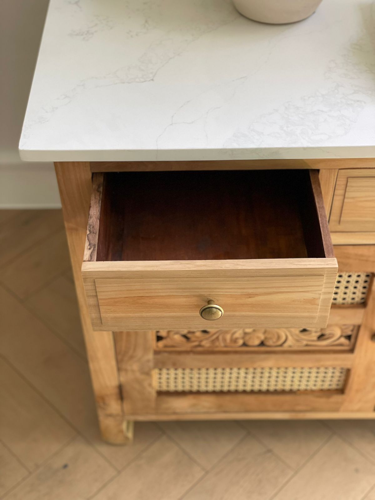 Milan cupboard