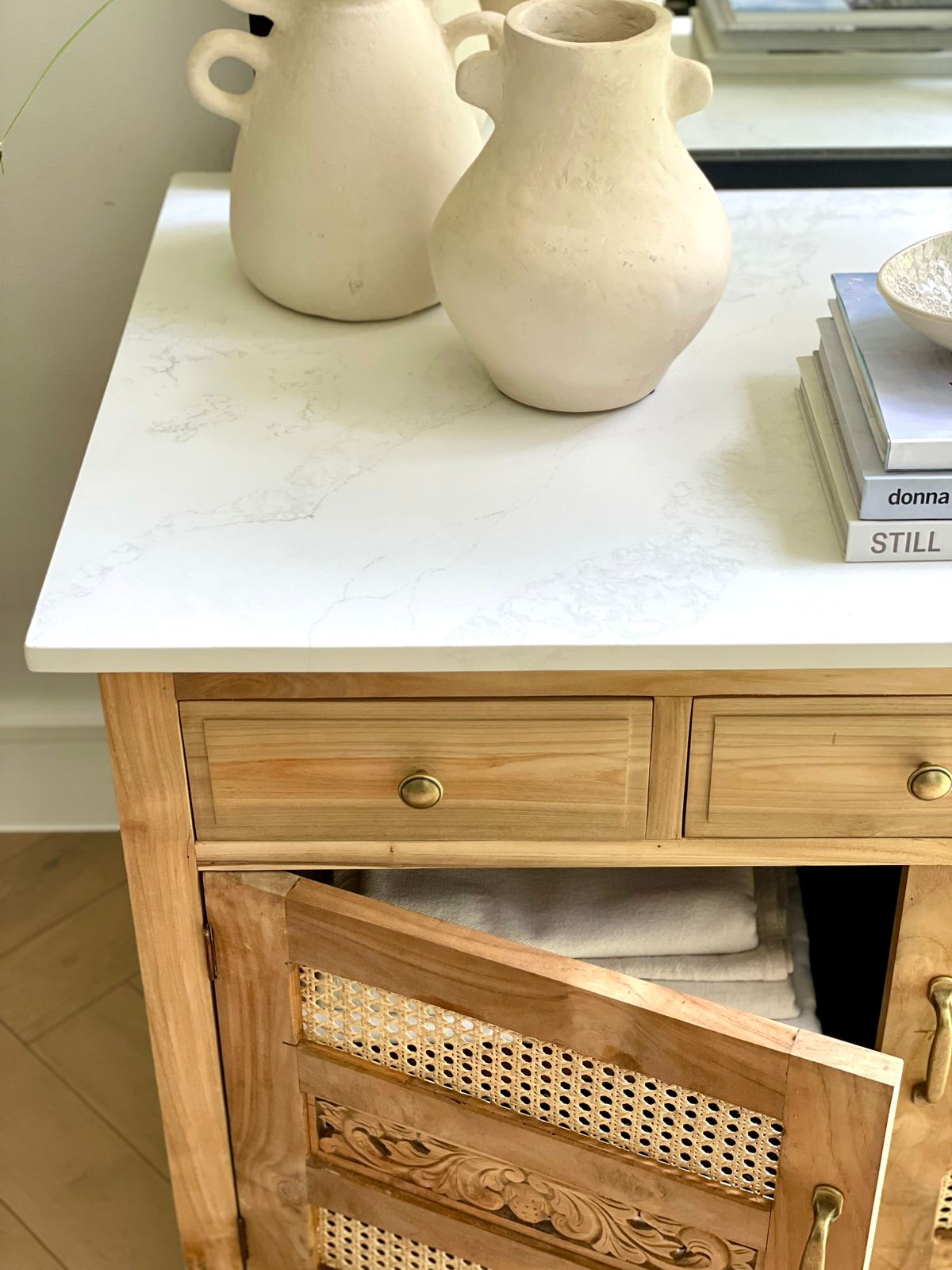 Milan cupboard
