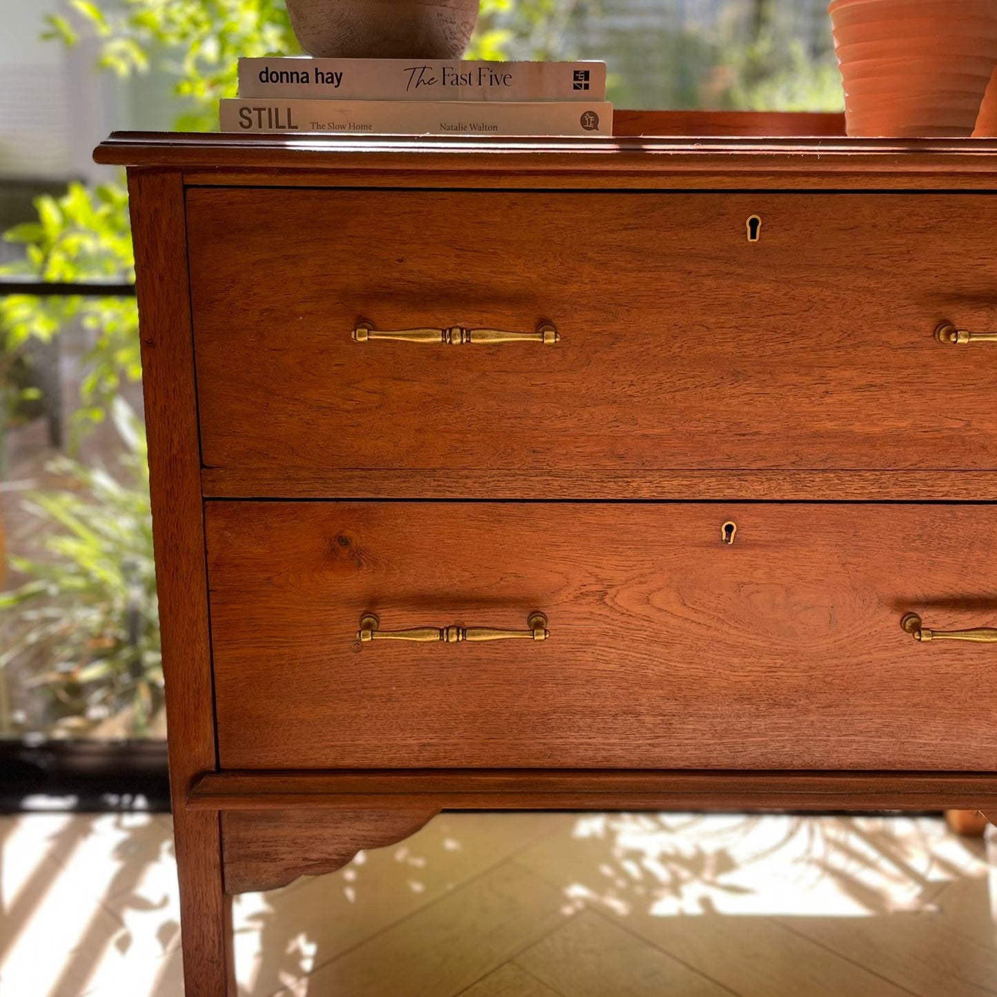 Attica Chest
