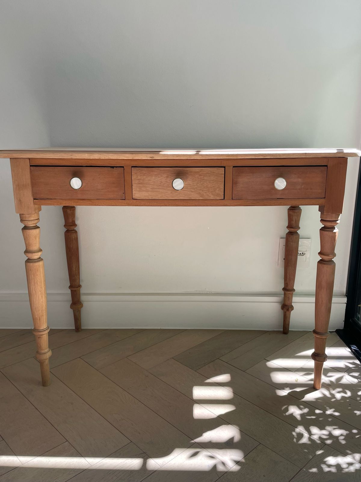 New York Writing Desk/Dressing Table