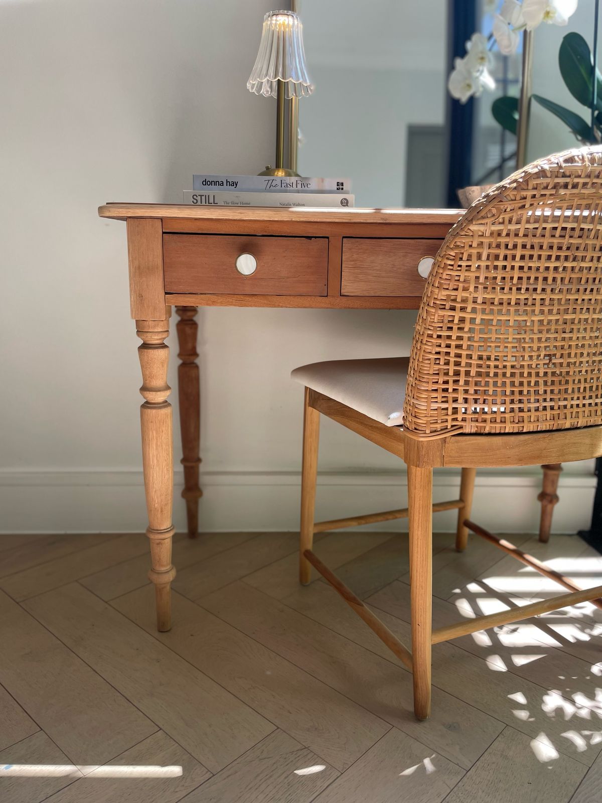 New York Writing Desk/Dressing Table