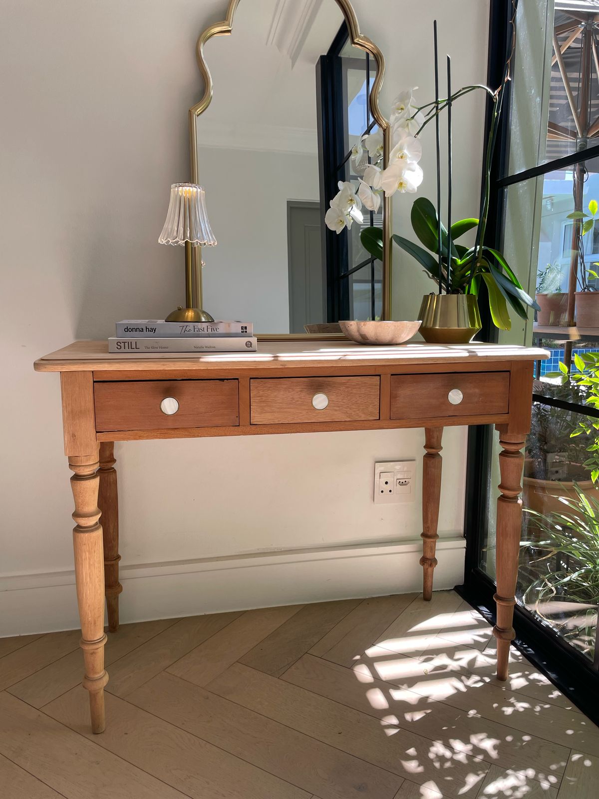 New York Writing Desk/Dressing Table