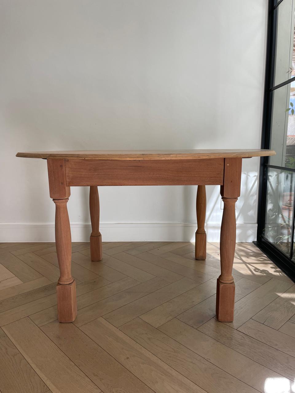 Naledi Round Dining Table
