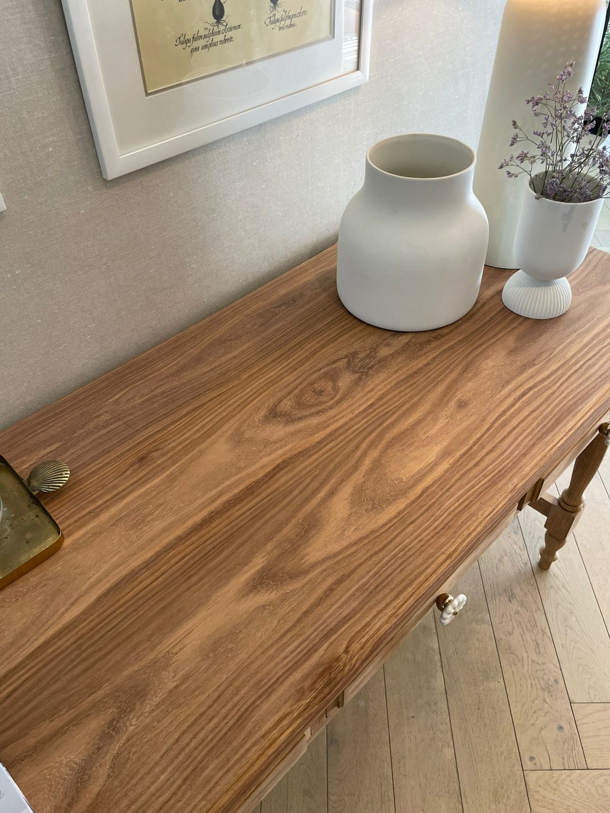 Daisy Desk