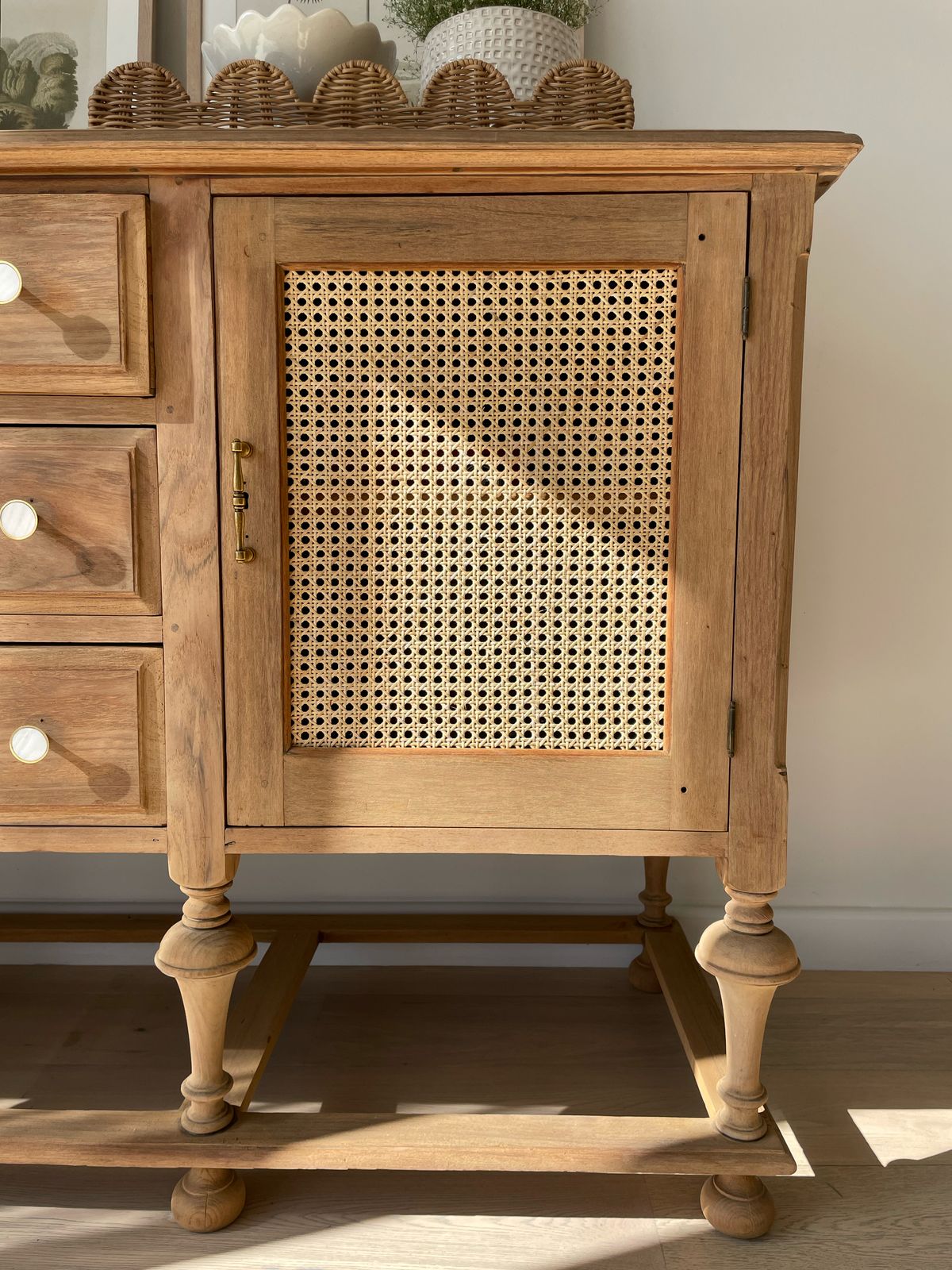 James Server/Sideboard