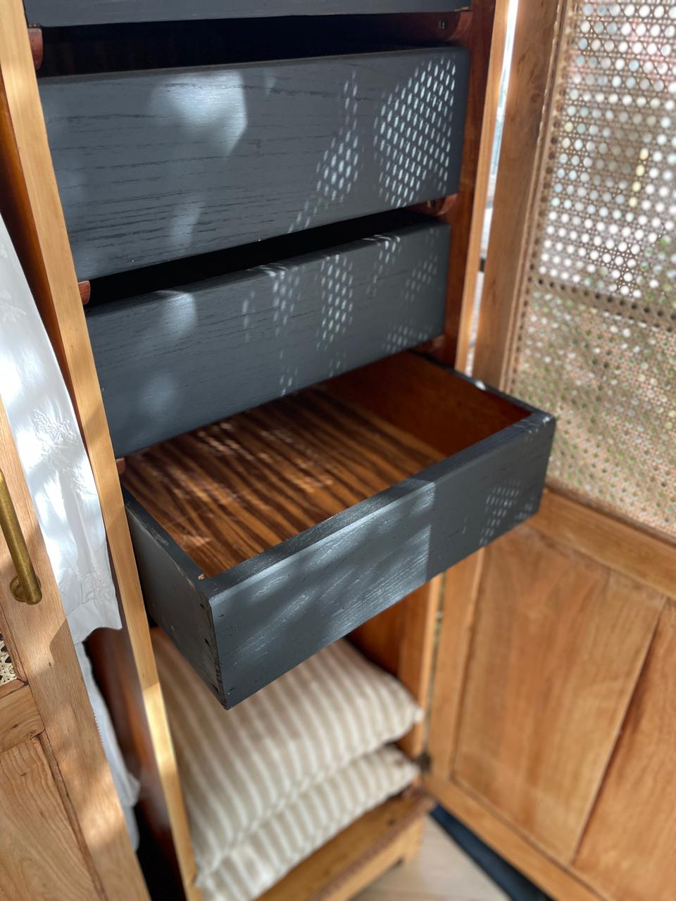 Aspen Wardrobe