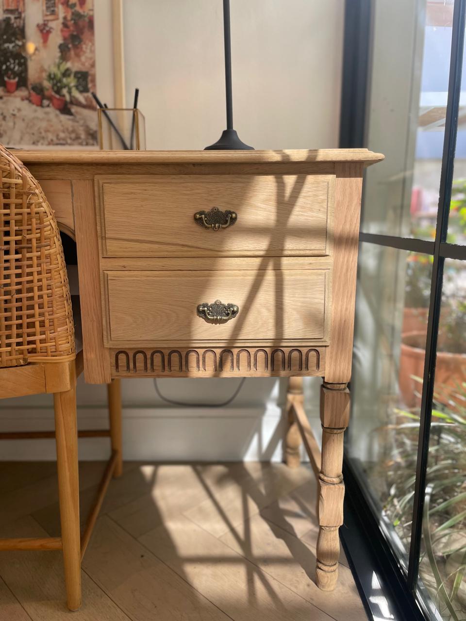 Layla Desk