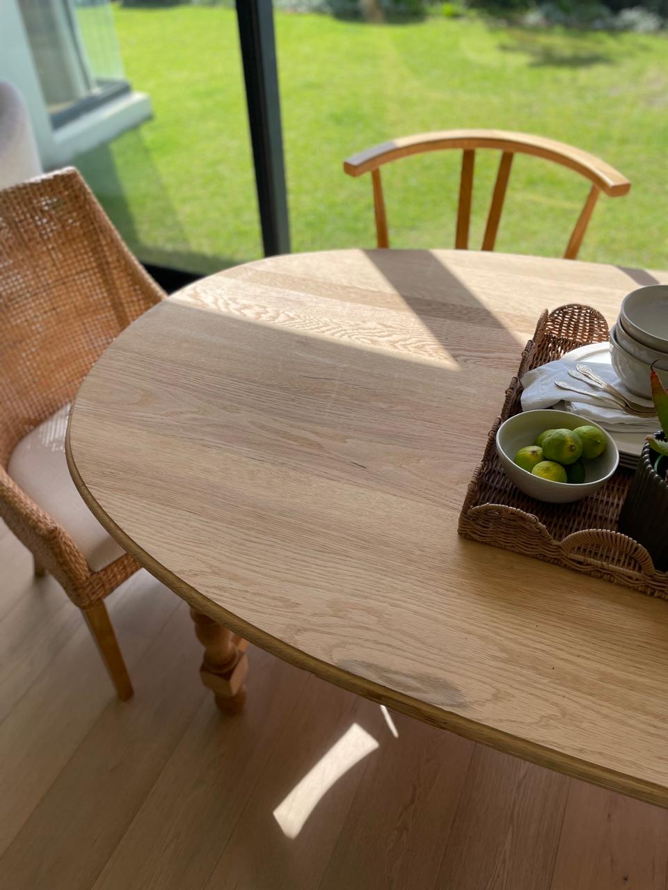 Stella Diningroom Table