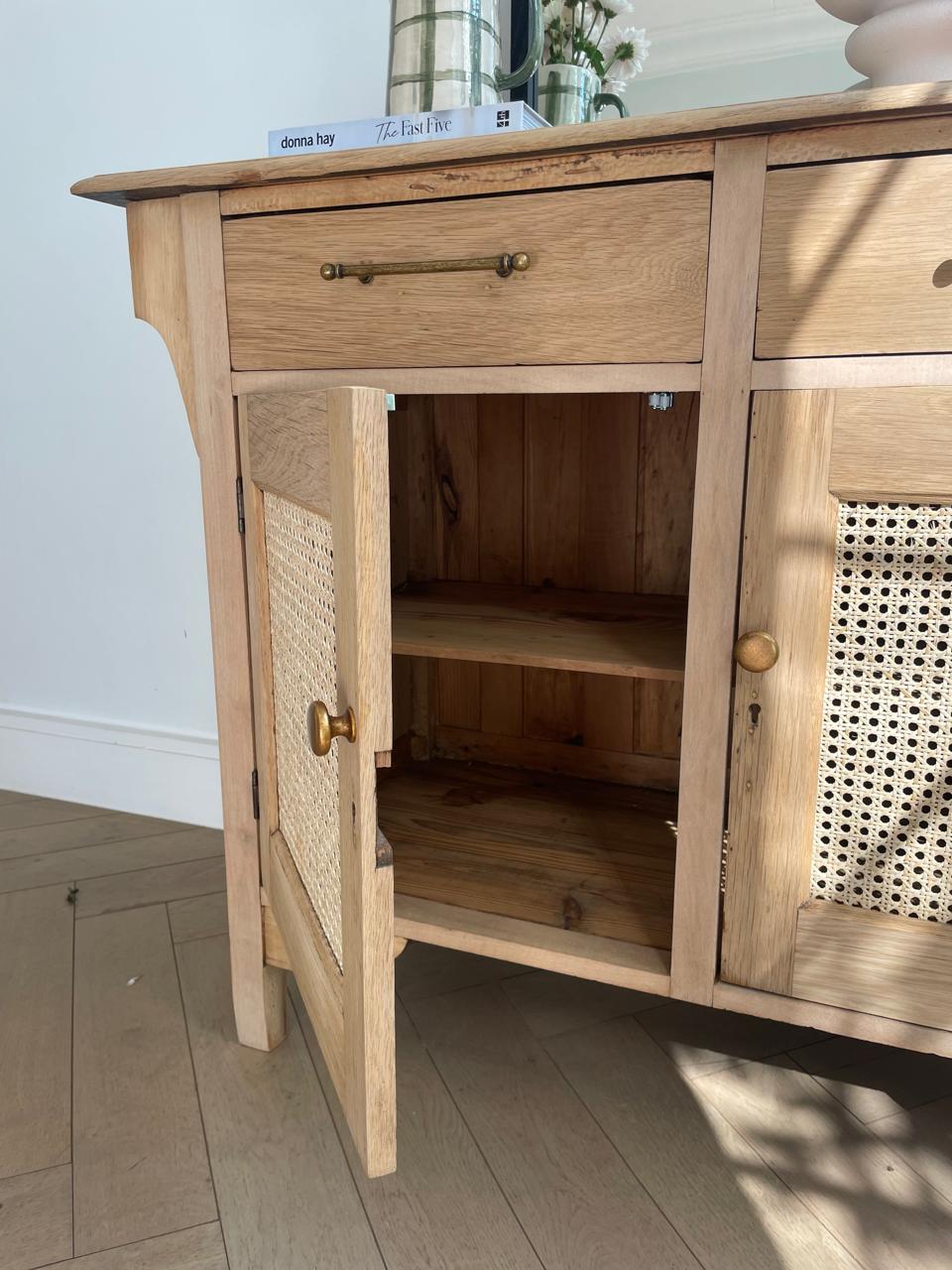 Robberg Cupboard