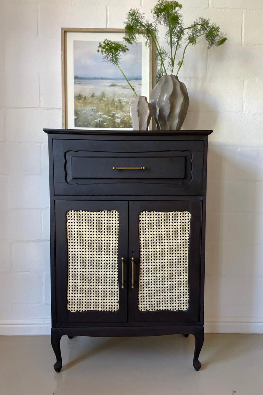 Bay Drinks Cabinet