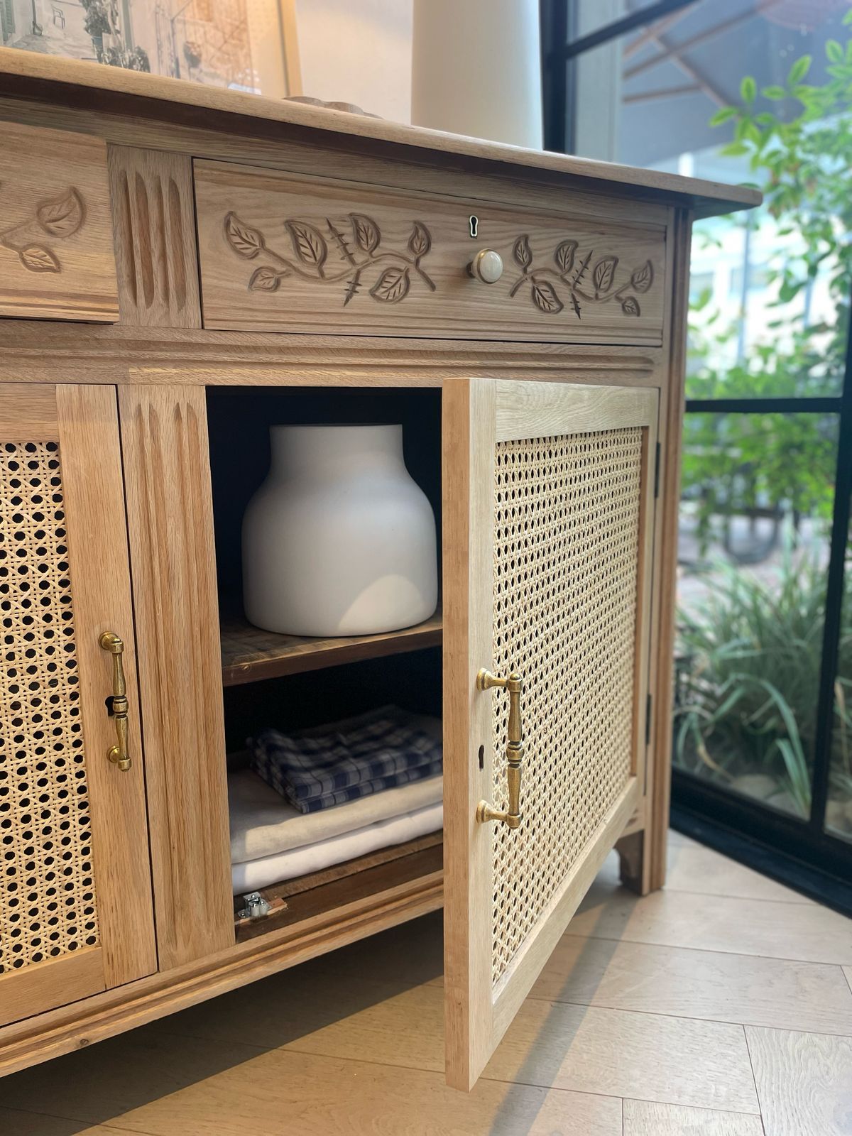 Houston dresser