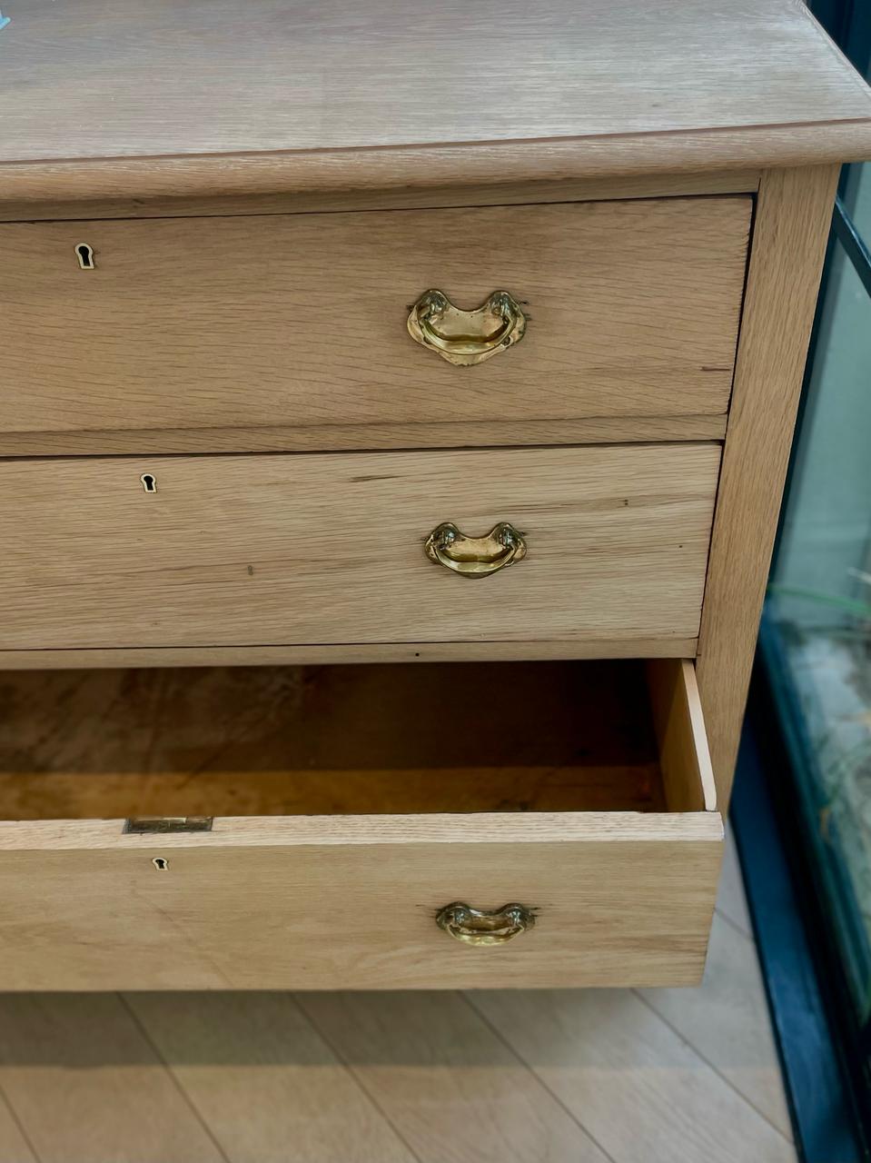 Newlands chest of draws
