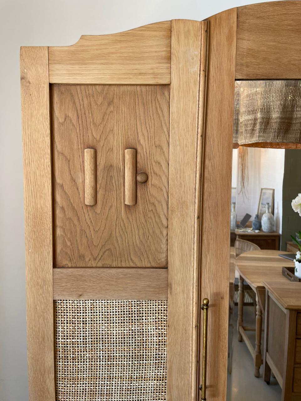 The Elizabeth Wardrobe