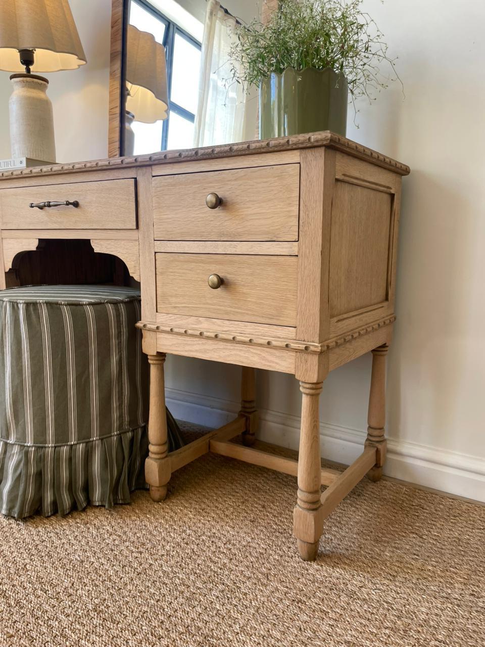 The Tulip Dressing Table