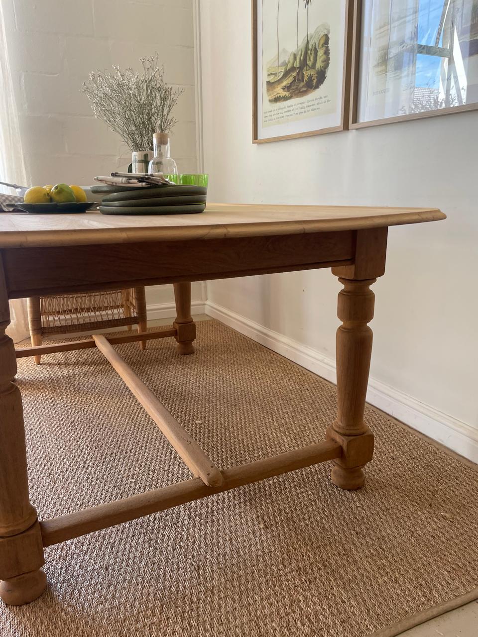 Riverside Dinning Table