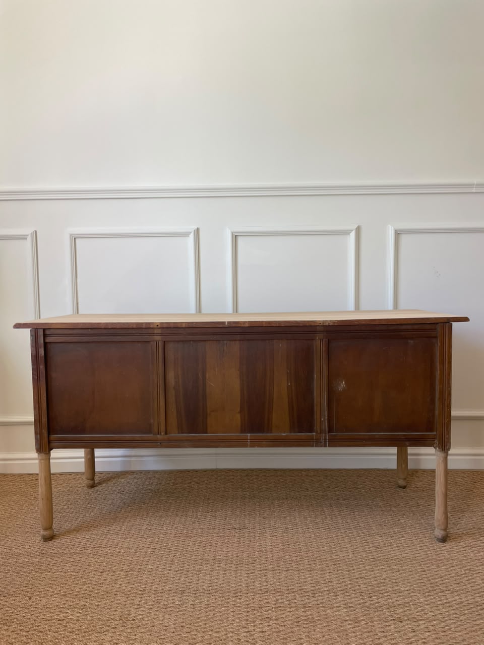The Bella Desk/Dressing