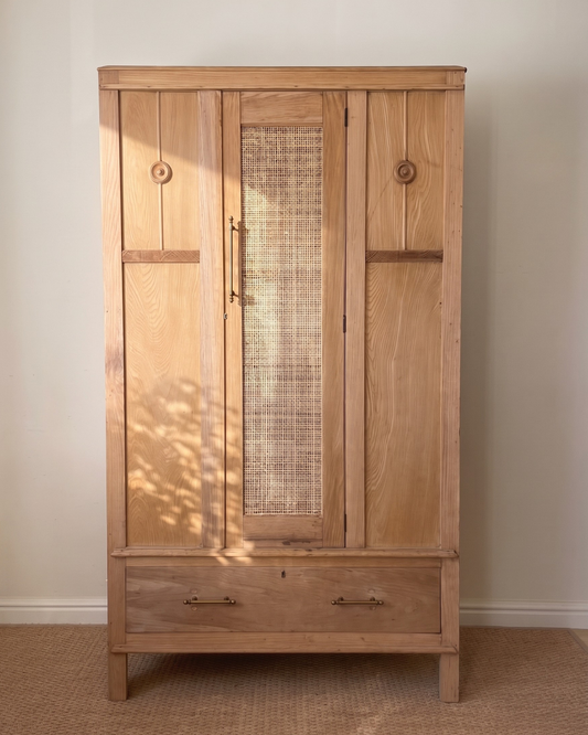 Valley Wardrobe