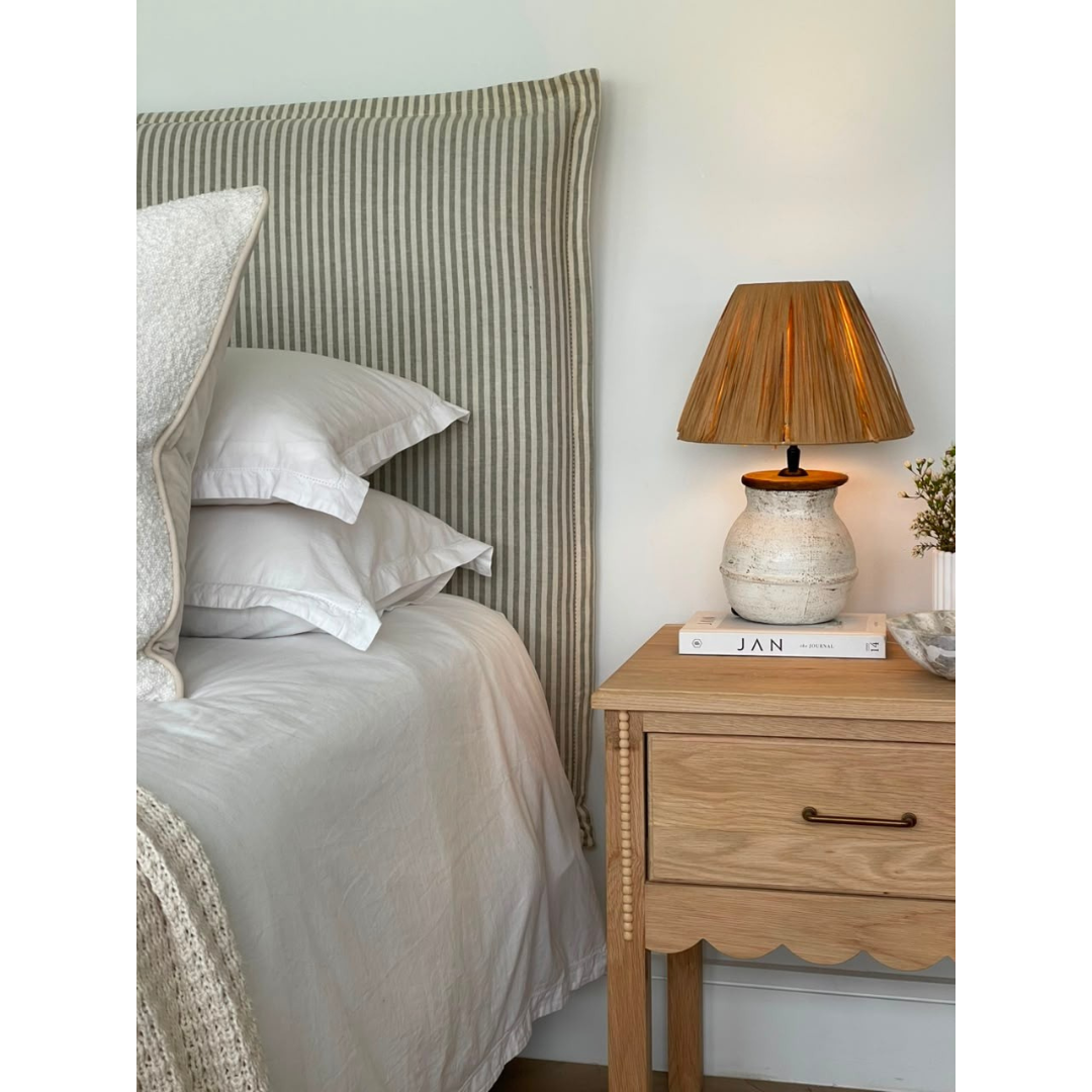 Daisy Bedside Table (White Willow Collection)