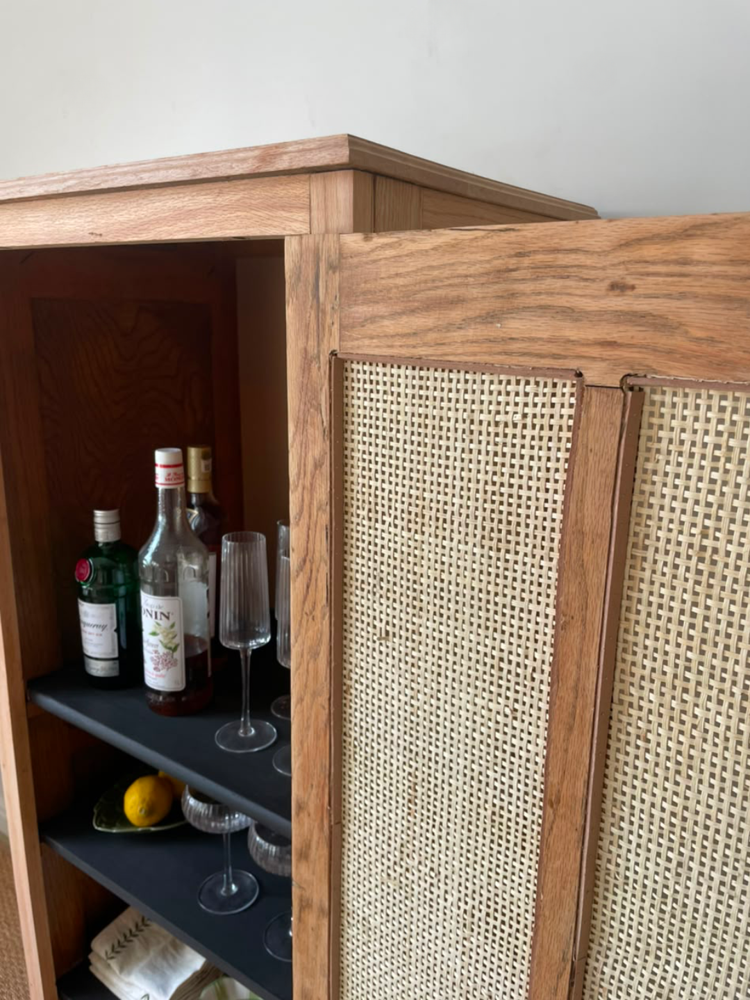 Jasmine Drinks Cabinet/Cupboard