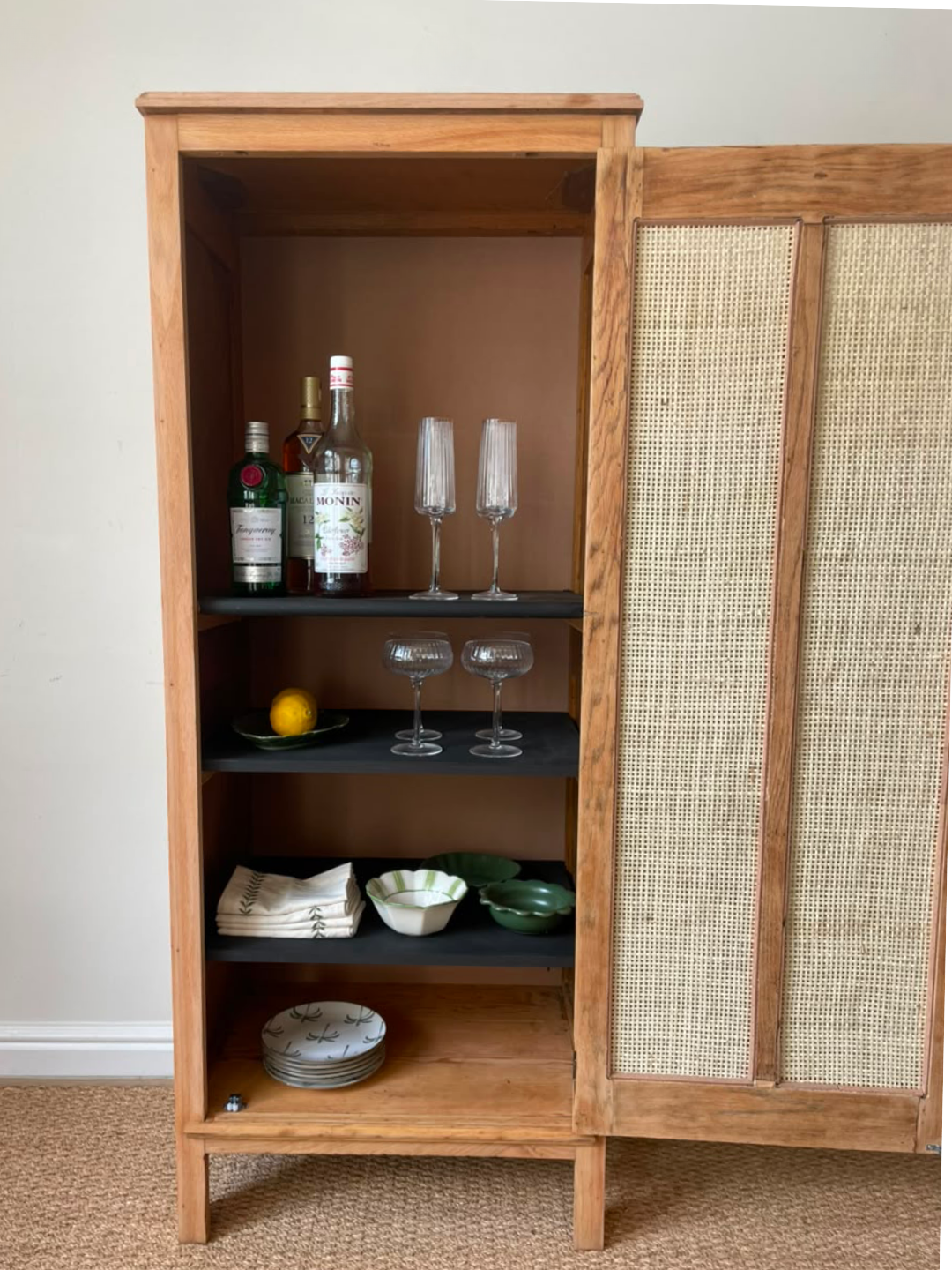 Jasmine Drinks Cabinet/Cupboard