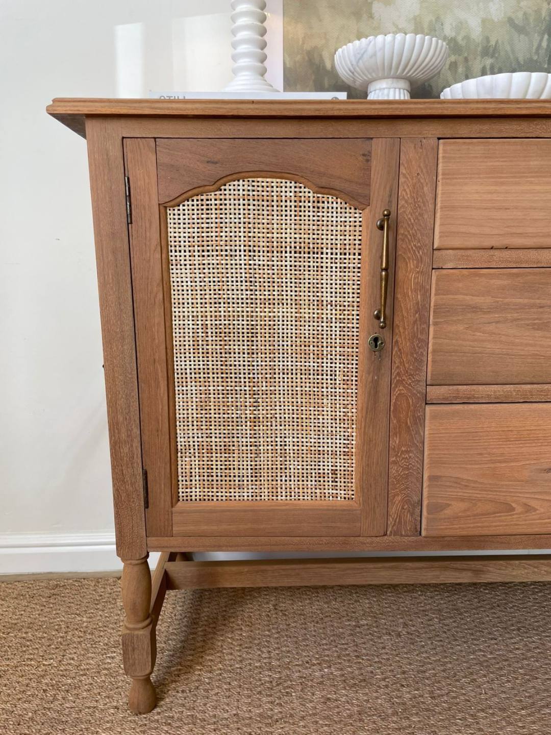 Embassy Server / Sideboard