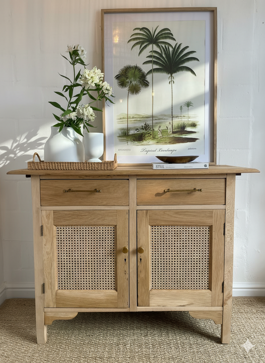 Robberg Cupboard