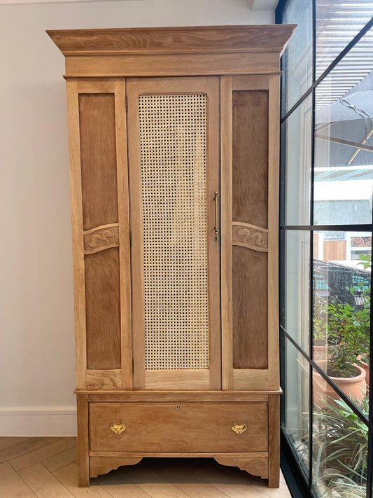 Ellie Wardrobe