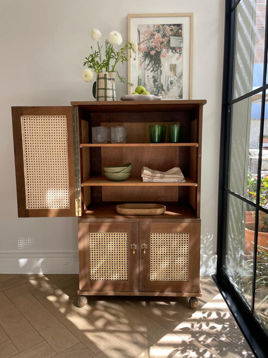 Cotsworld Drinks cabinet