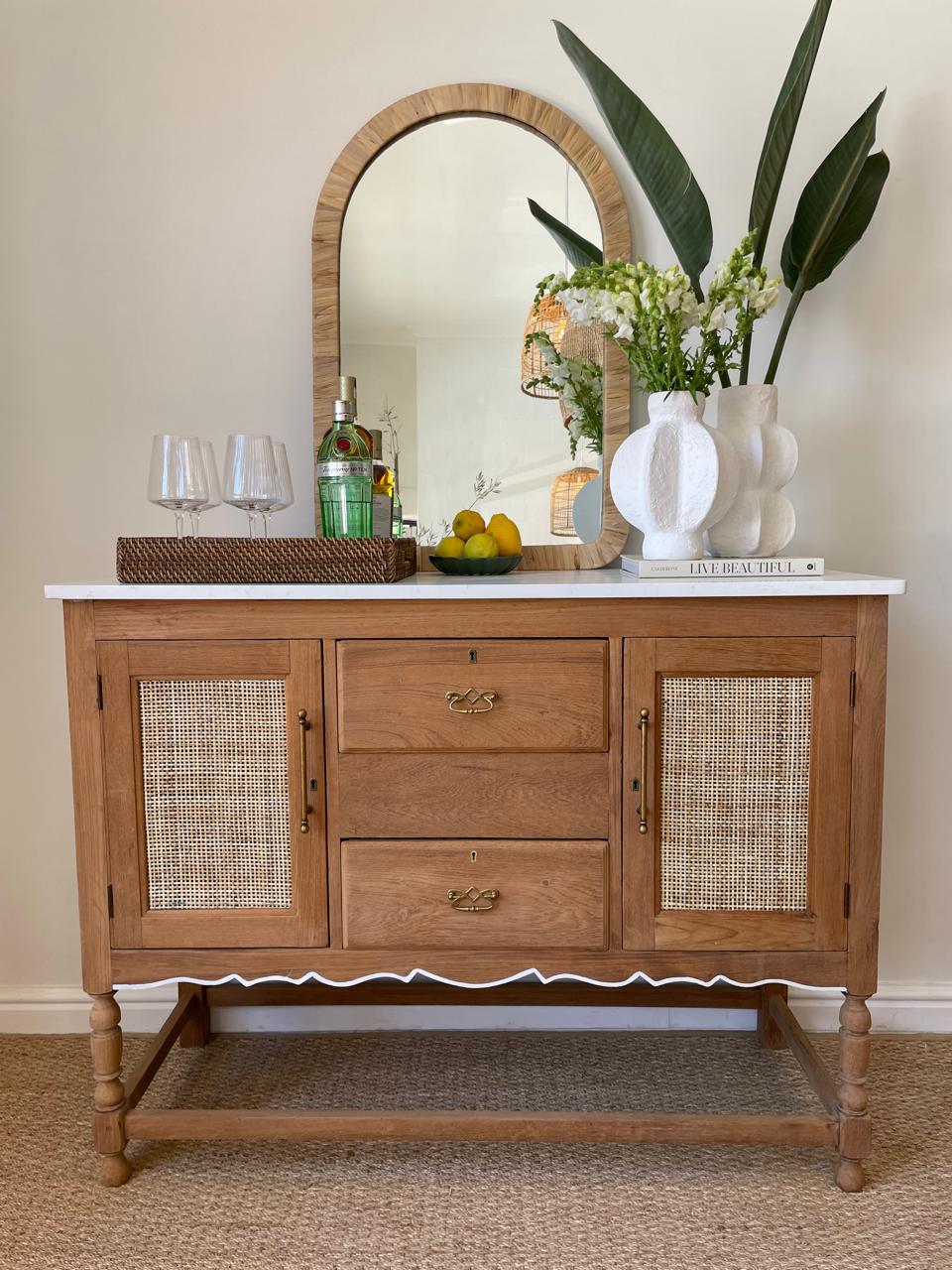 The Delhi Server/Sideboard