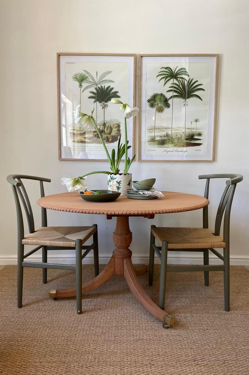 The Verona Dinning Table