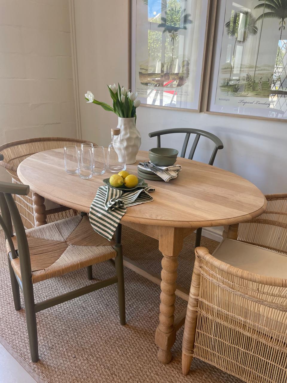 Noir Diningroom Table