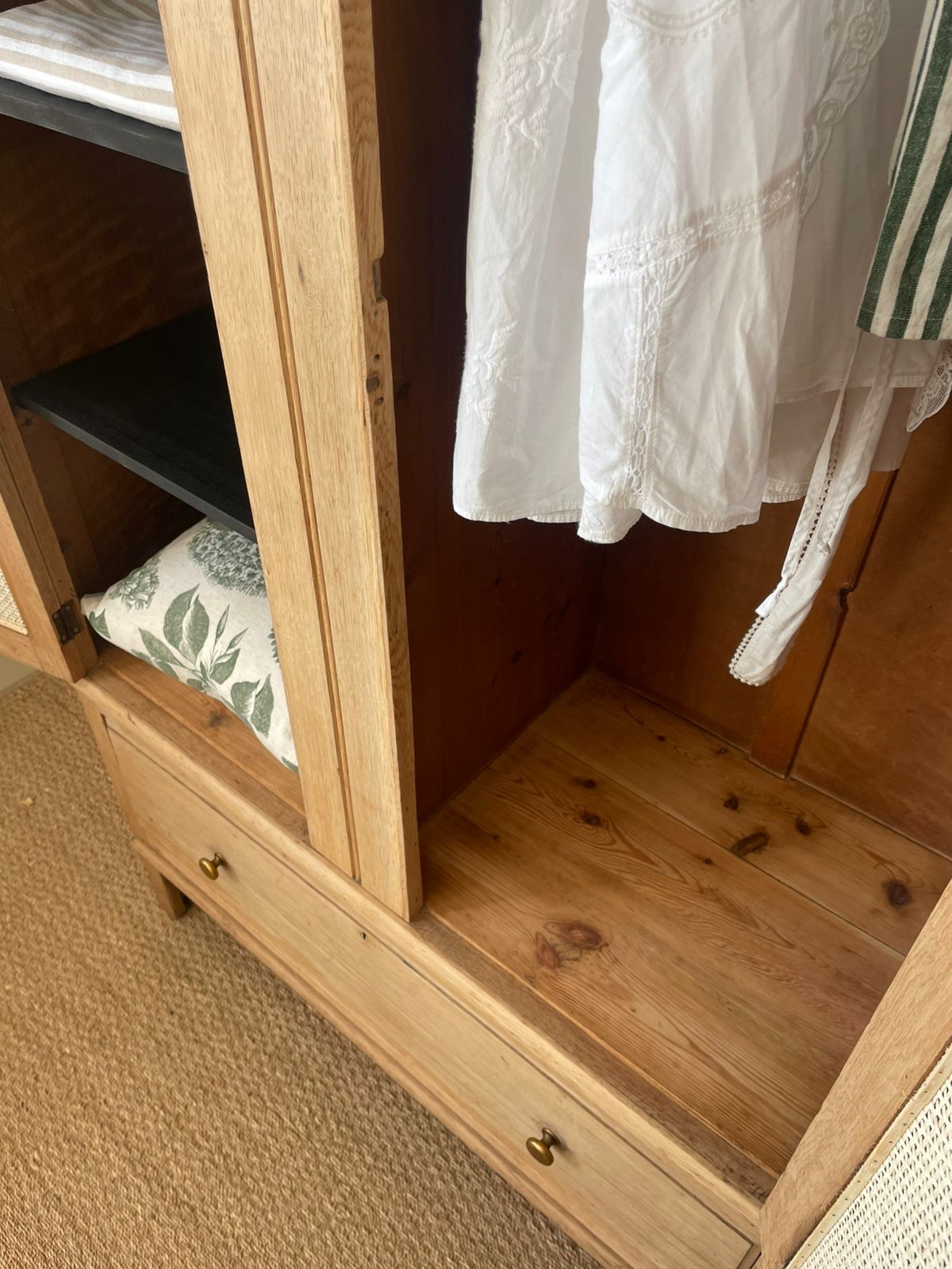 Mary Wardrobe