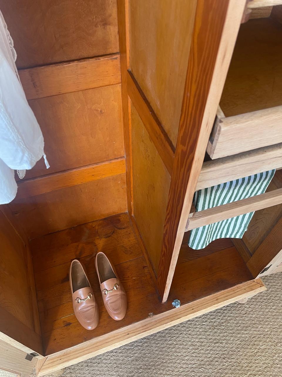 Sunset Wardrobe