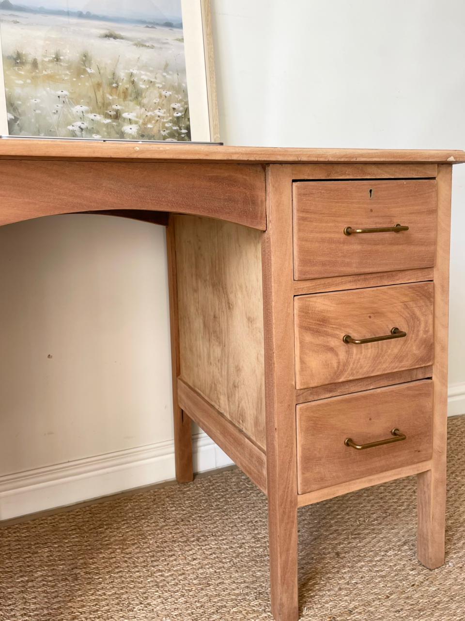 Verona Desk