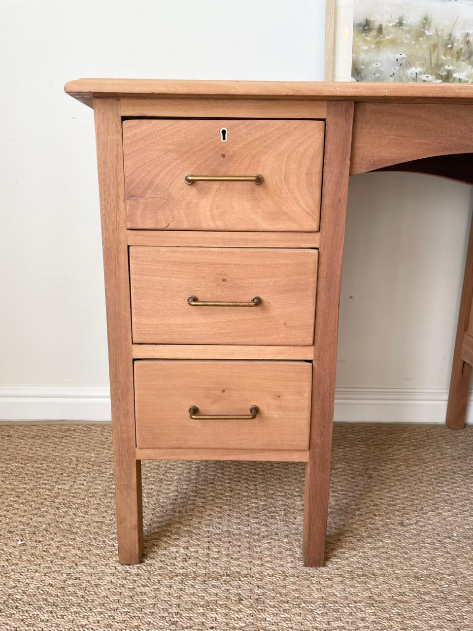 Verona Desk