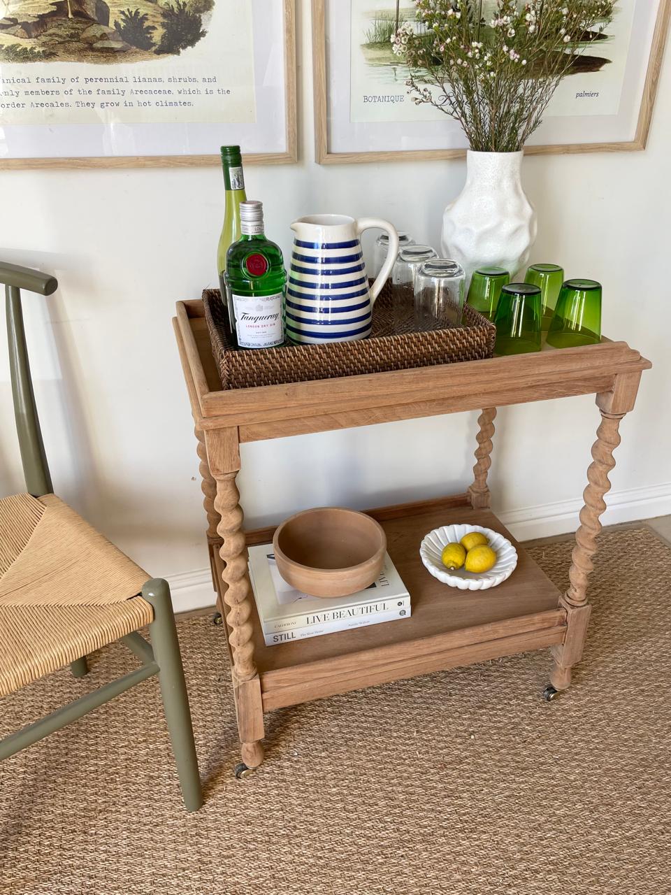Lee Drinks Trolley