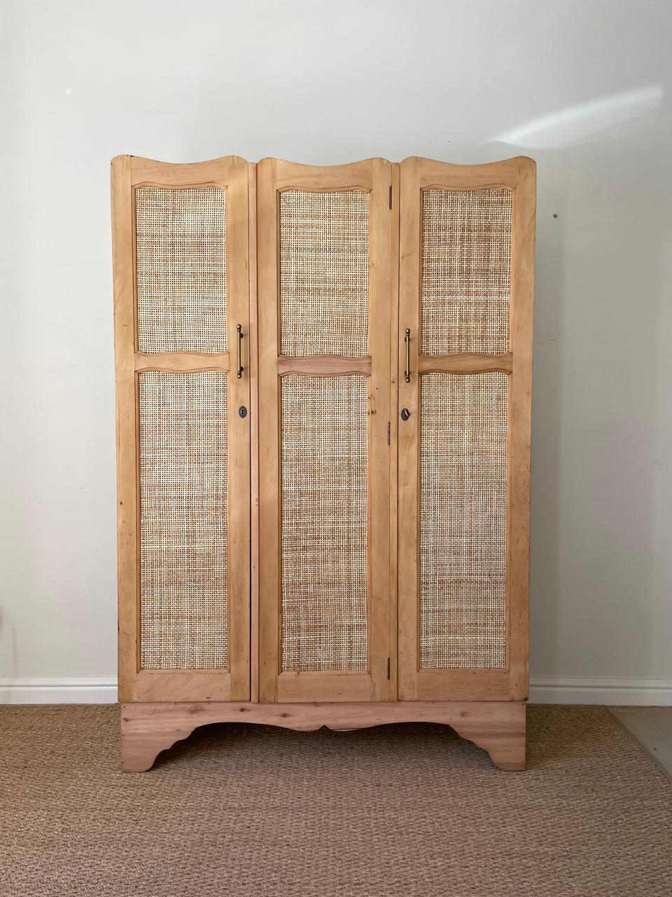 Alexi Wardrobe