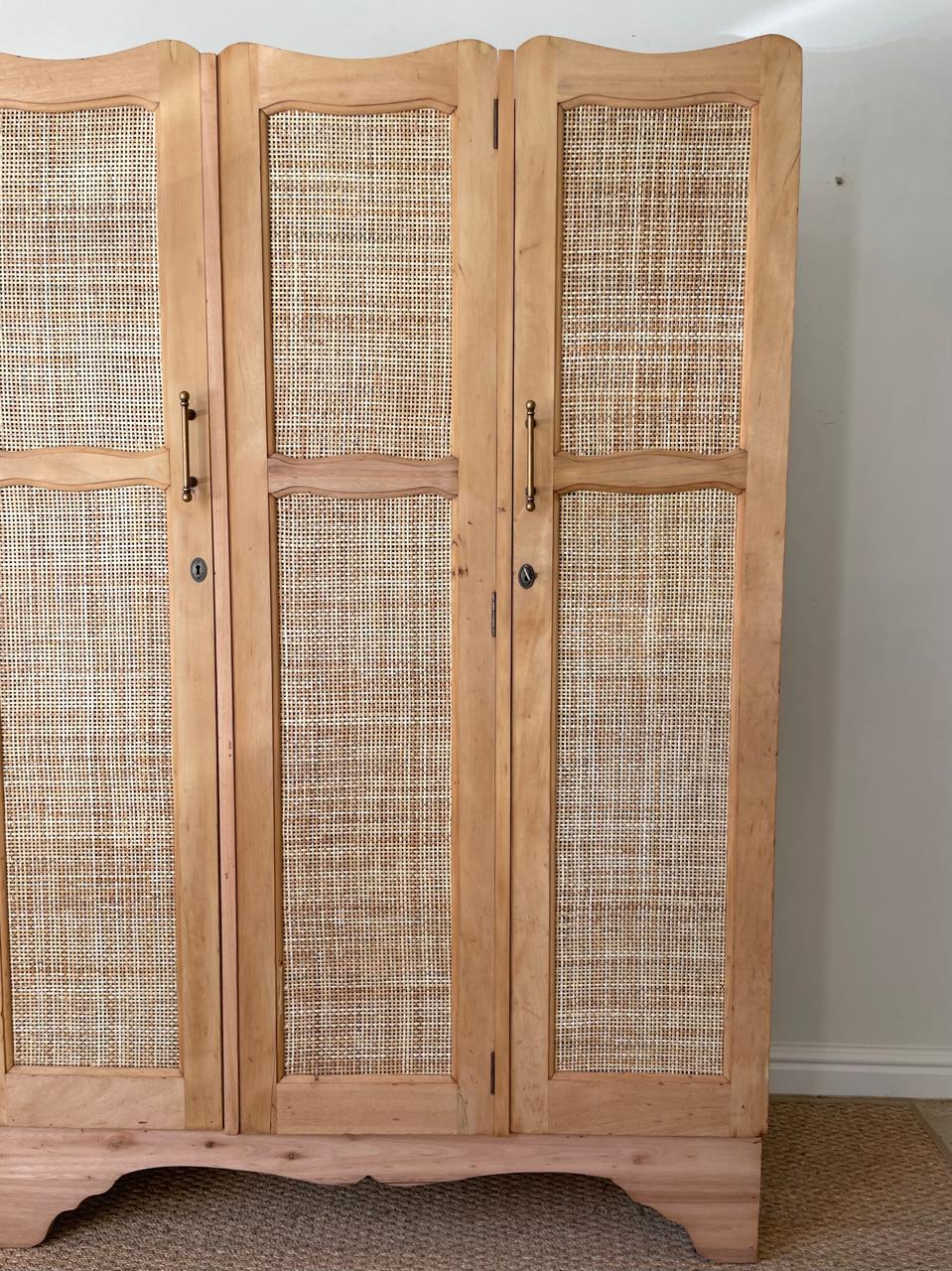 Alexi Wardrobe