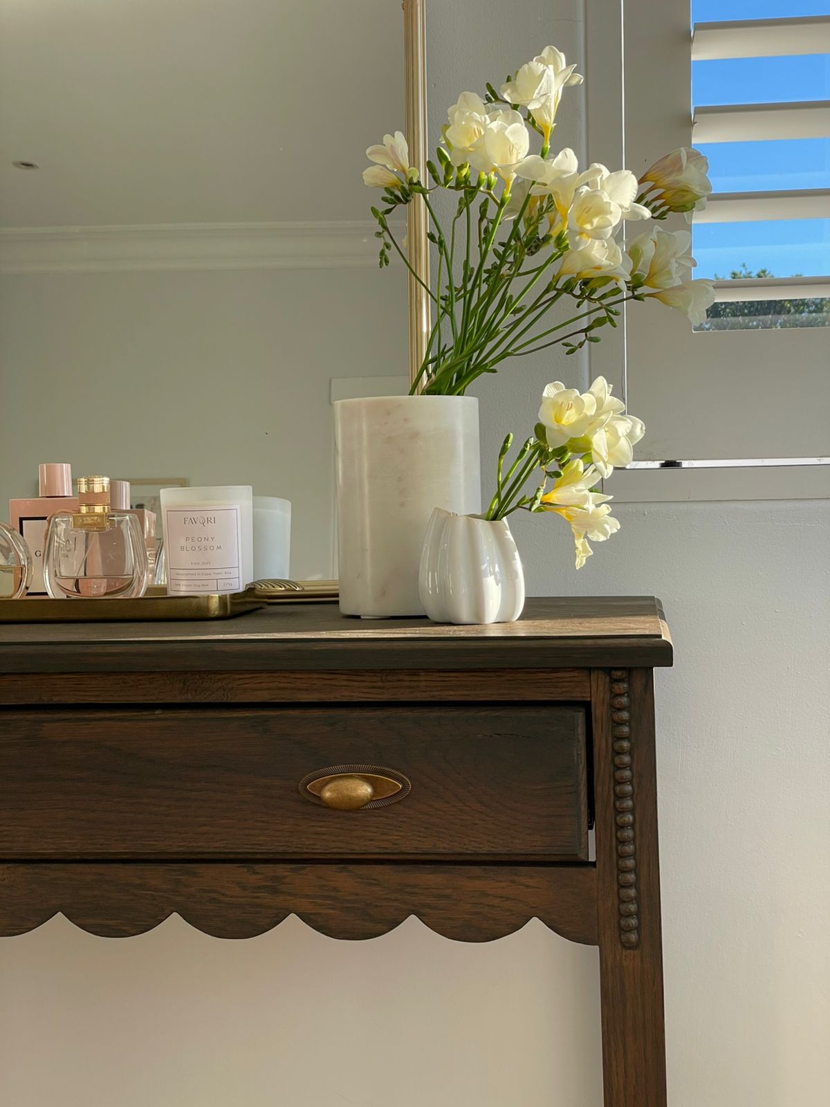 Daisy Dressing Table Chocolate  (White Willow Home Collection)