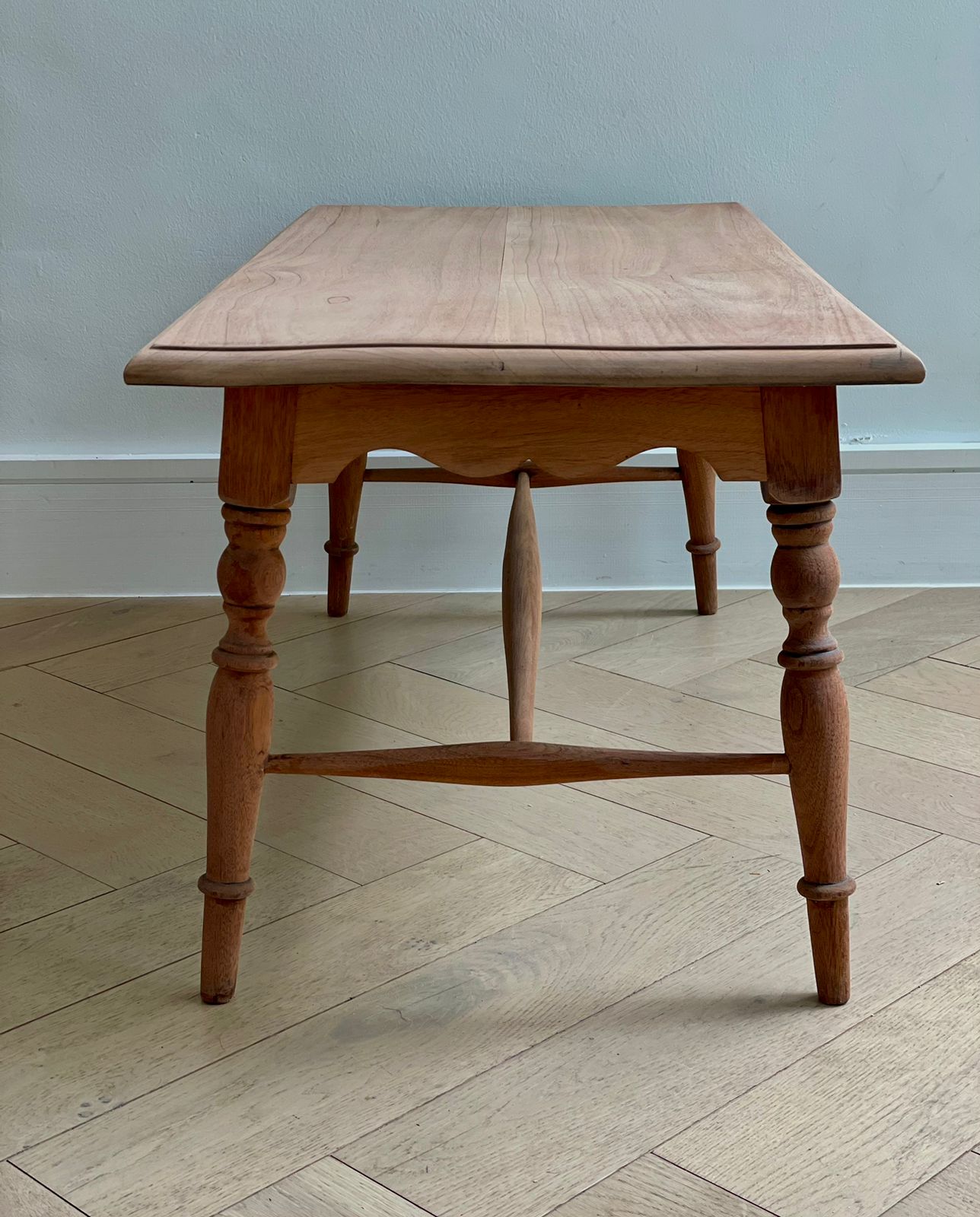 Scalloped coffee table