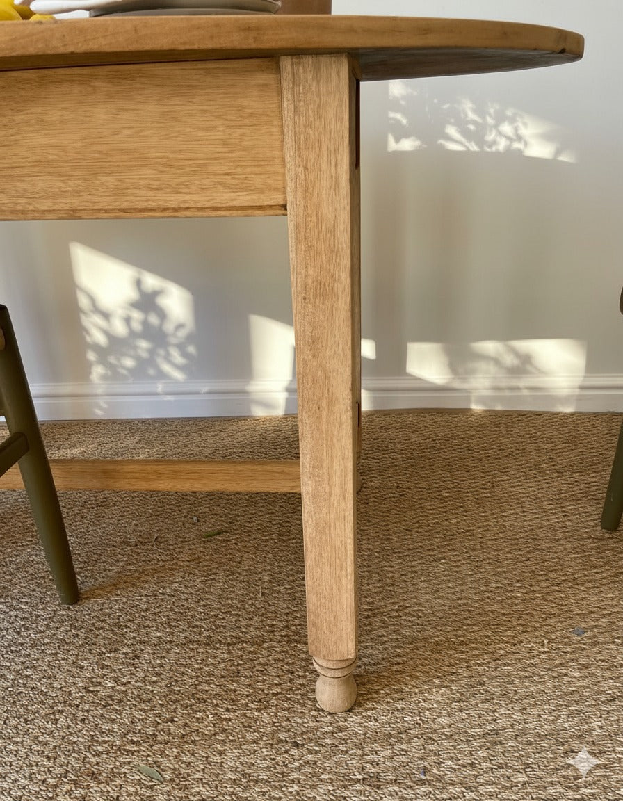 Zinkwazi Dinning Table