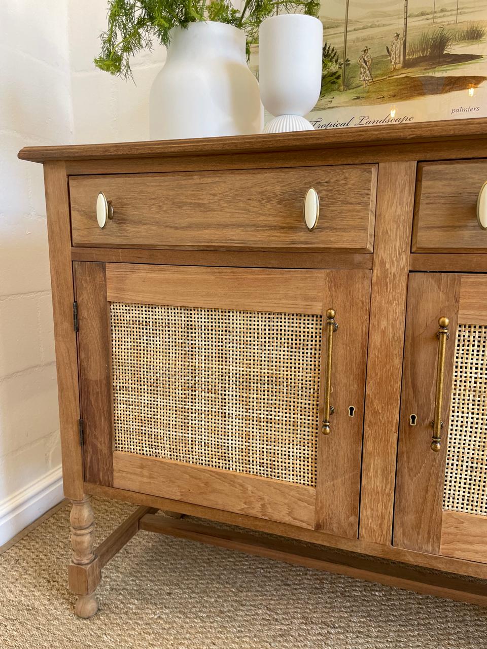 Lyon Server/Sideboard