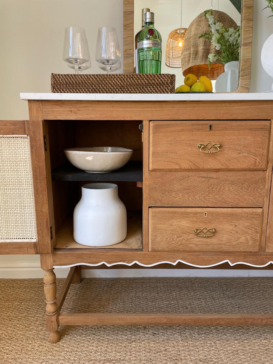 The Delhi Server/Sideboard