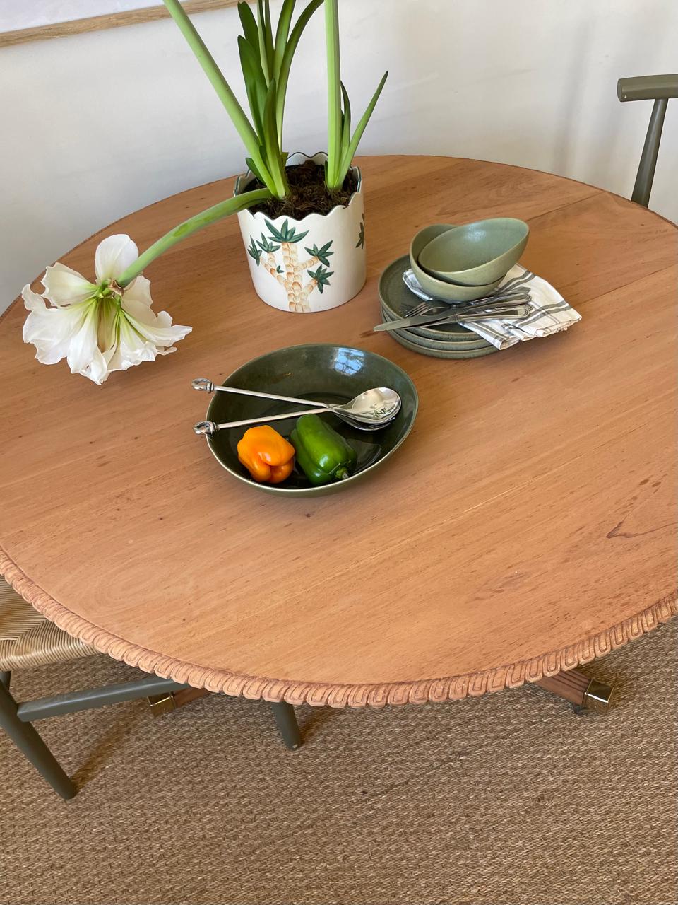 The Verona Dinning Table