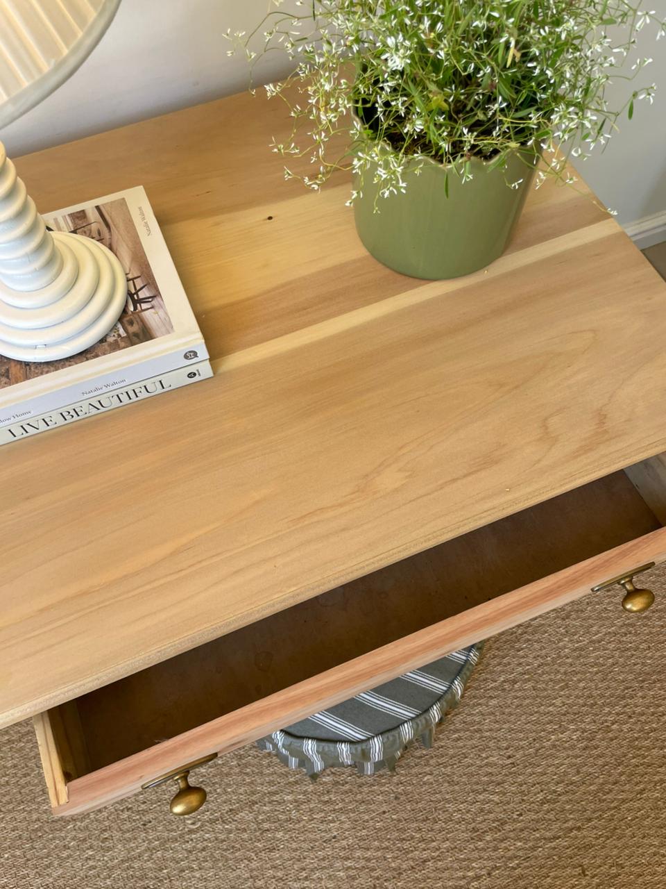 The Dahlia Dressing Table/Desk