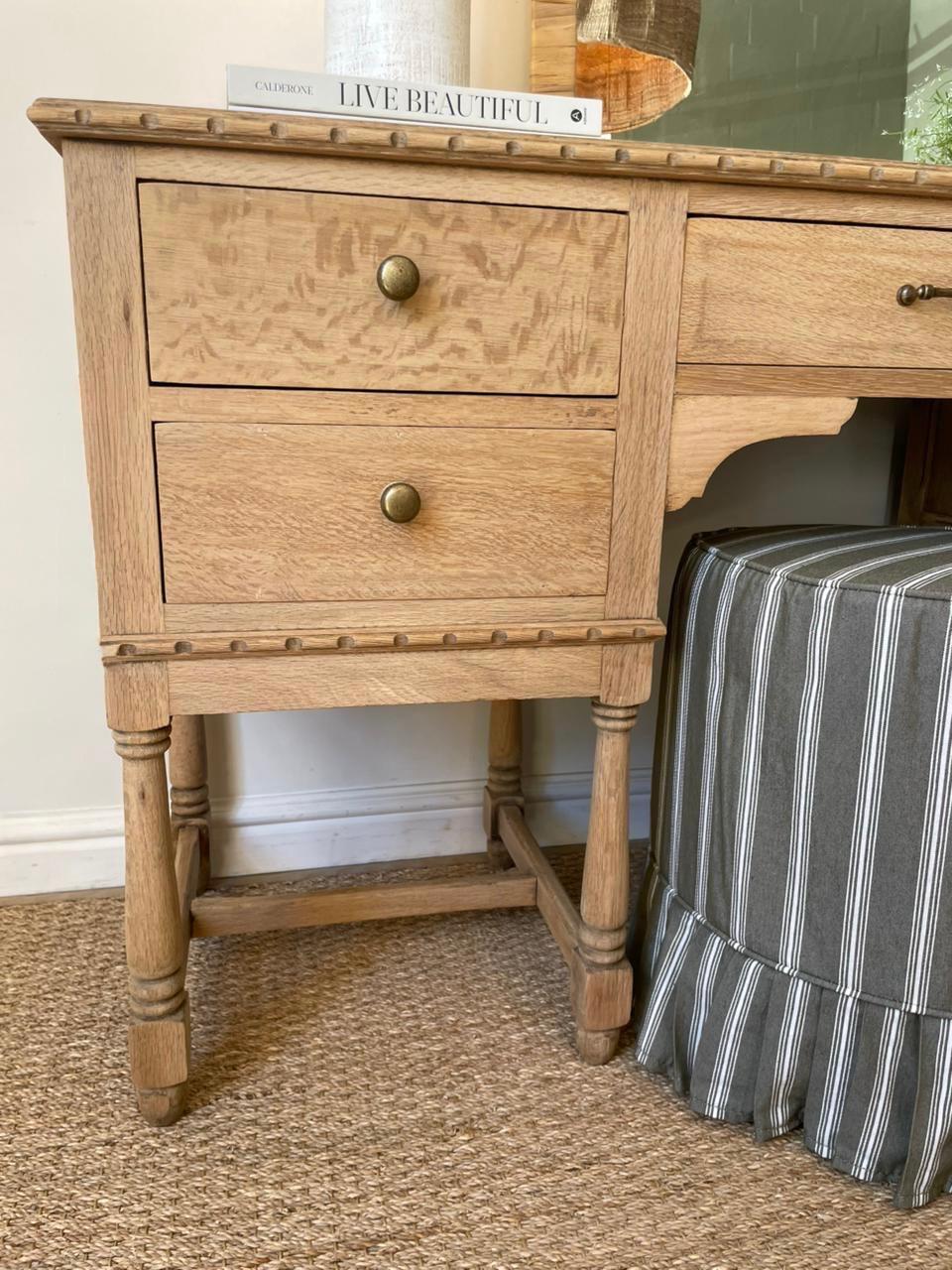 The Tulip Dressing Table