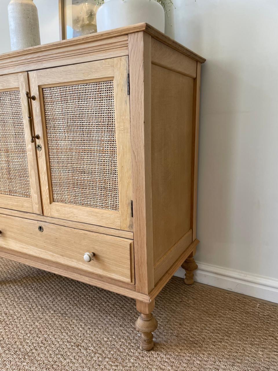 Ridge Cupboard