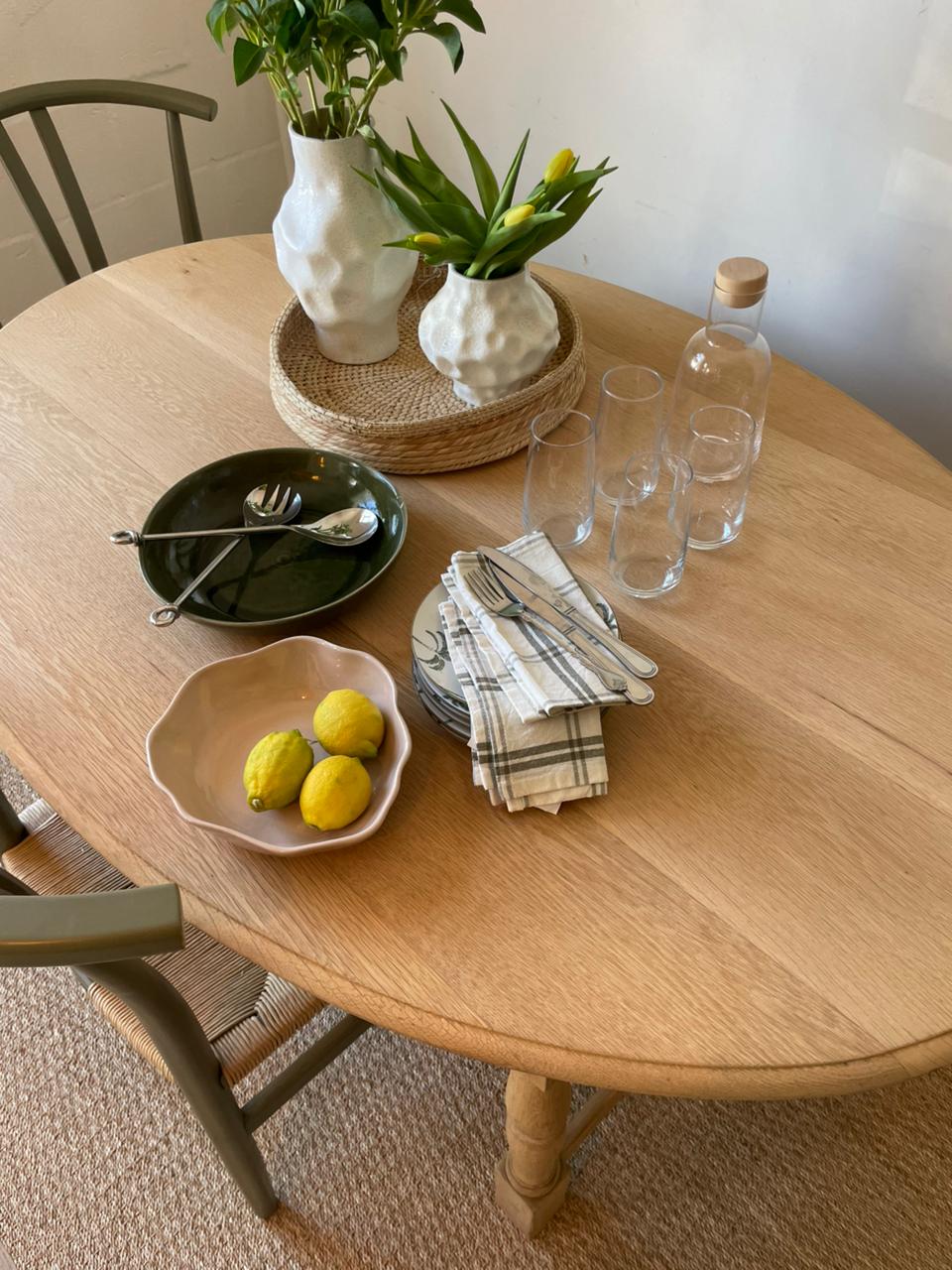 Willow Dinning Table