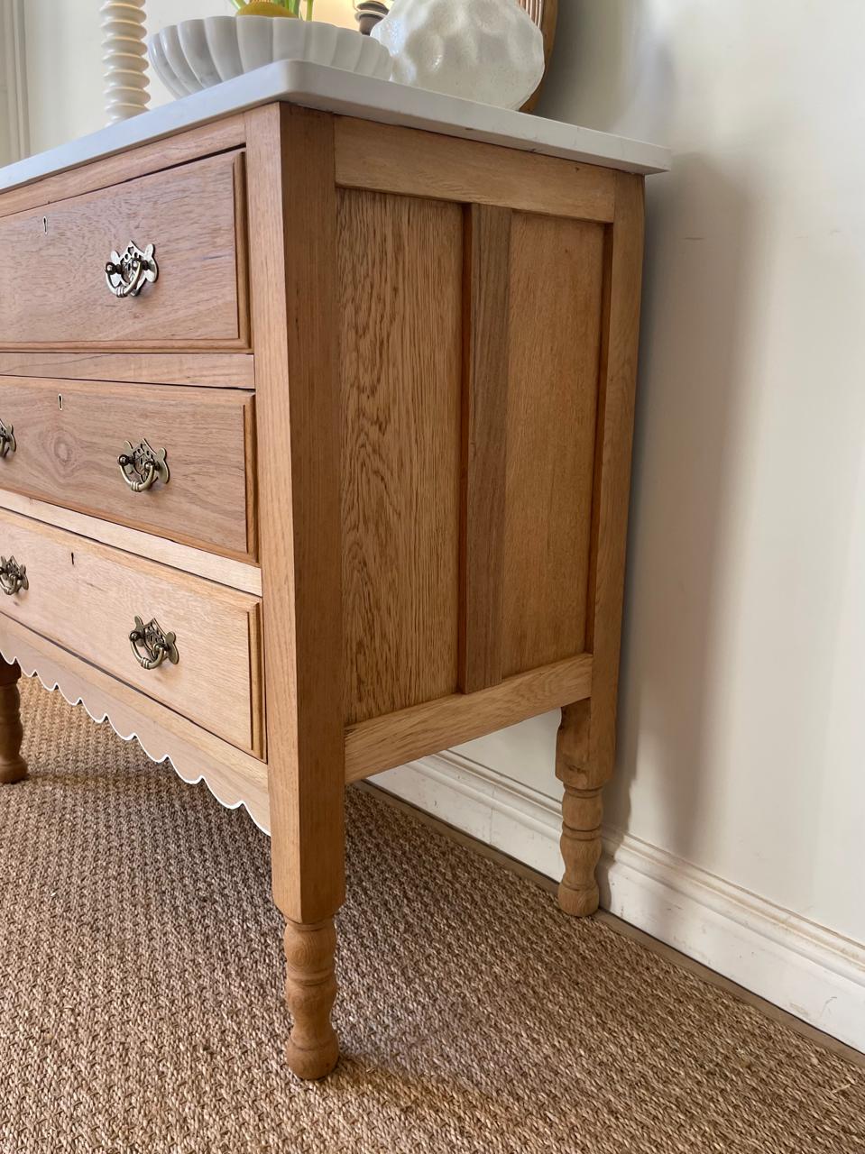 Henry chest of Draws